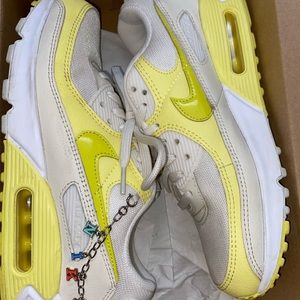 rare yellow nike air max 90s with charms